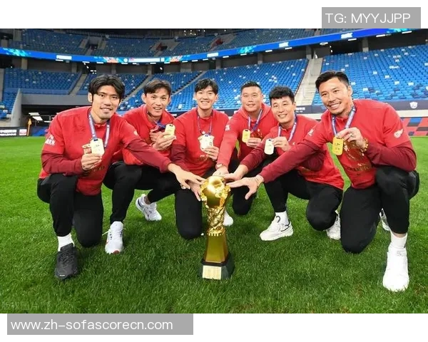 卓尔与恒大激战正酣中超巅峰对决引发球迷热议与期待